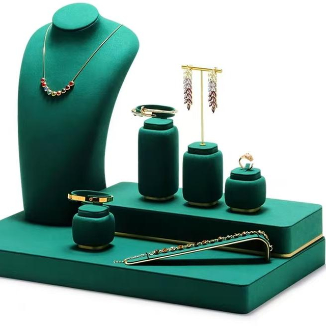 حامل المجوهرات