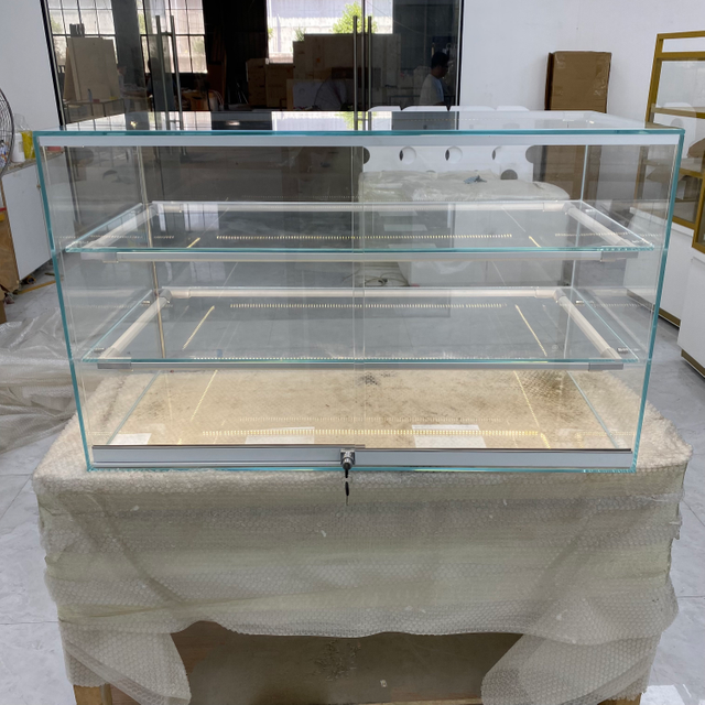 خزانة عرض الخبز الزجاجي