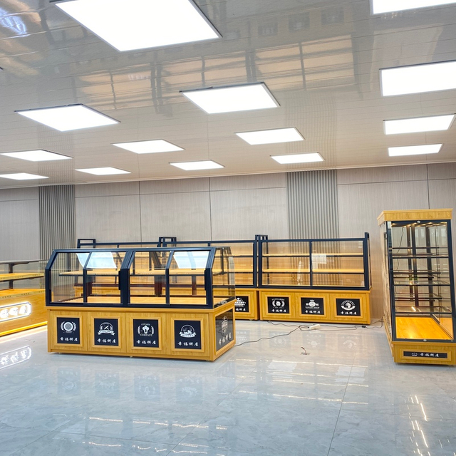 خزانة عرض الخبز البني